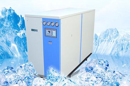 水冷箱式冷水机保养小技巧